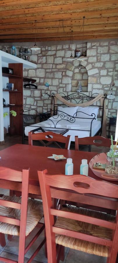 Argento Apartment Kímolos Екстериор снимка