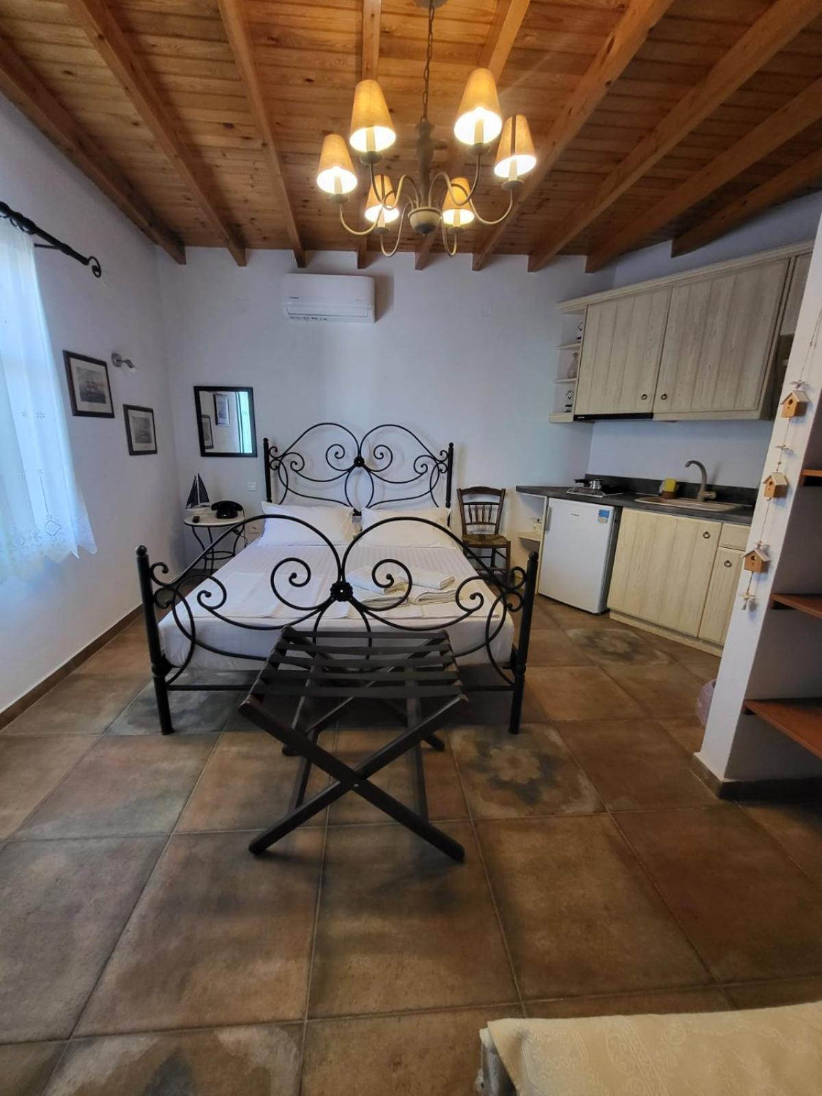 Argento Apartment Kímolos Екстериор снимка